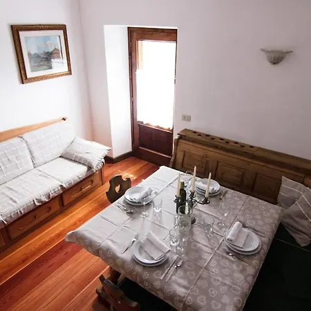 Reddish Deer House ::: Cadore Dolomiti 아파트 *