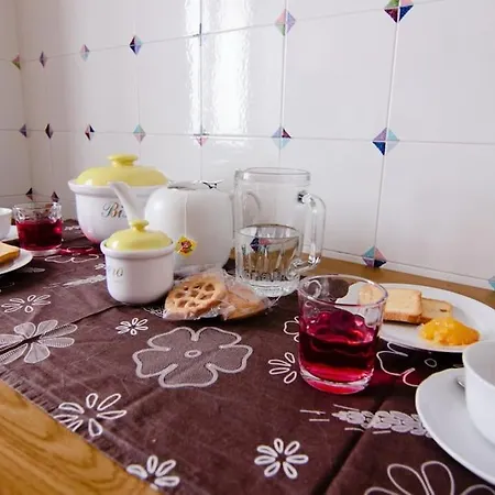 Reddish Deer House ::: Cadore Dolomiti